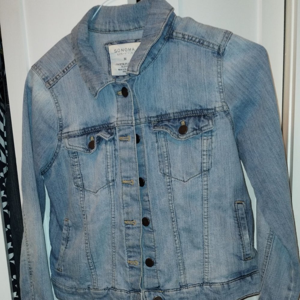 Sonoma medium hip length light denim jacket